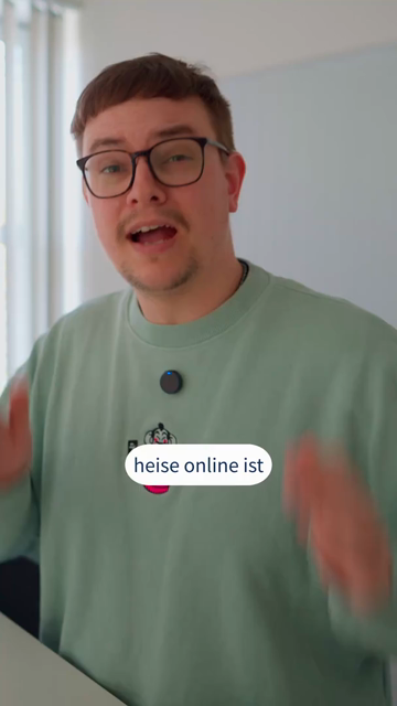 Zu sehen ist der Moderator. An unterschiedlichen Stellen werden Bilder von dem ehemaligen Bundeskanzler Helmut Kohl, der Fußball-Europameisterschaft 1996 und Dolly dem Schaf angezeigt.
Der Moderator erzählt in dem Video von seinen drei Lieblingsnews aus dem Jahr 1996: 
23,4-GigaByte-Festplatten von Seagate
Bundestag online
Apple-Aktien: Zehnjahrestief
